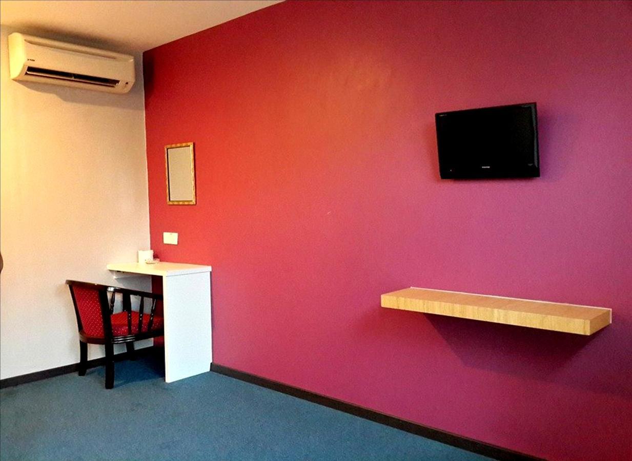 Lucky 11 Hotel Куала-Лумпур Номер фото