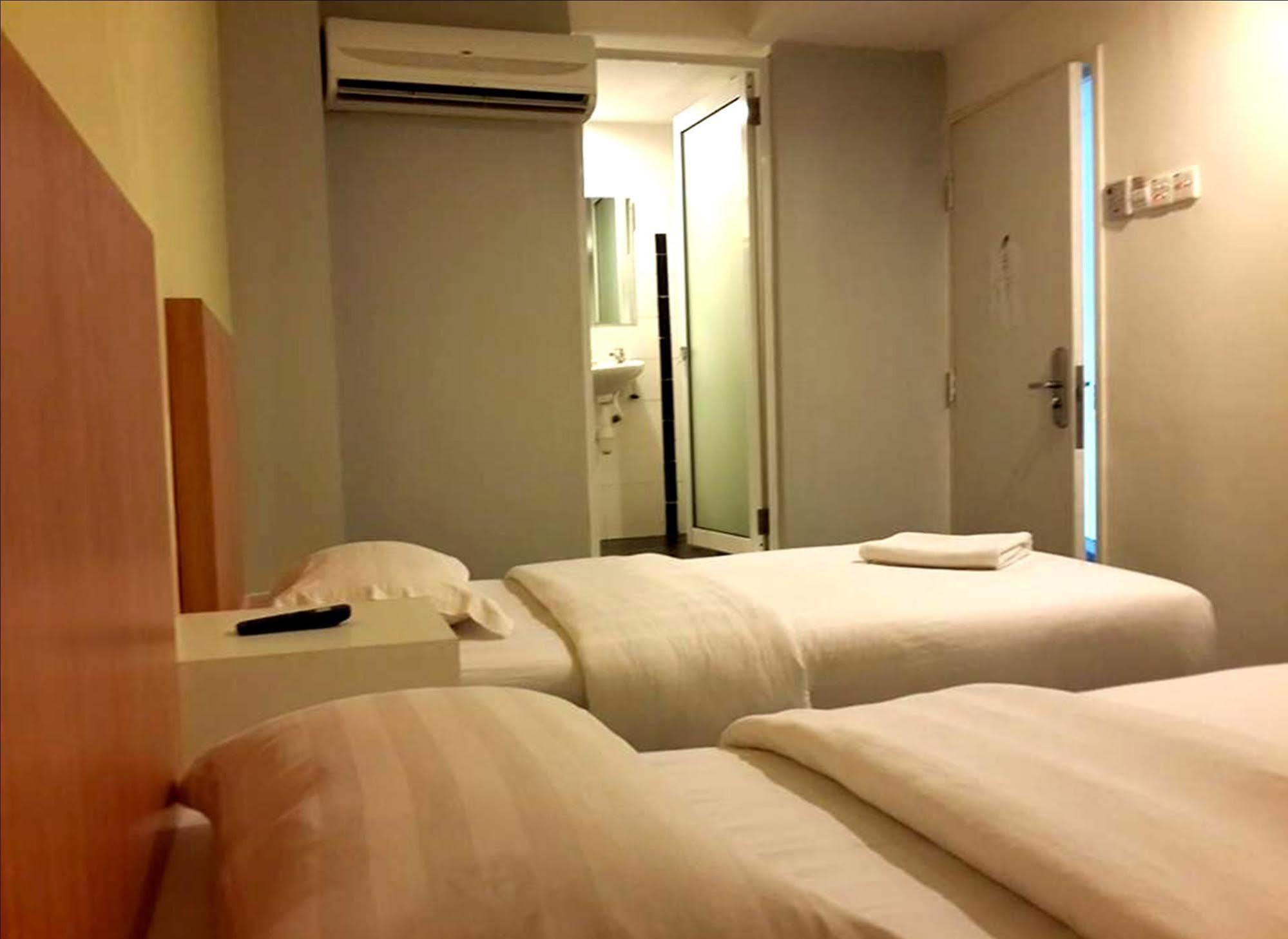 Lucky 11 Hotel Куала-Лумпур Екстер'єр фото